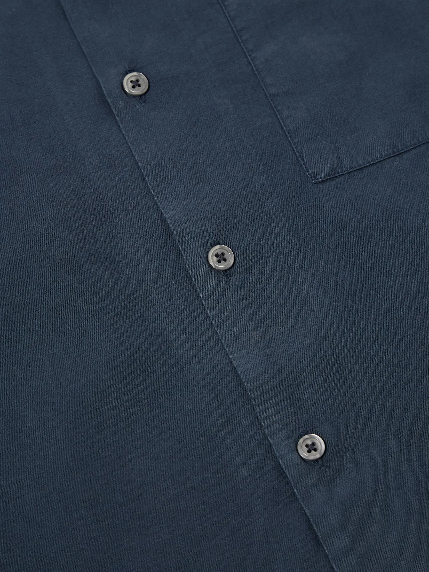 Camp Shirt II I- Navy Gardenia Lycot