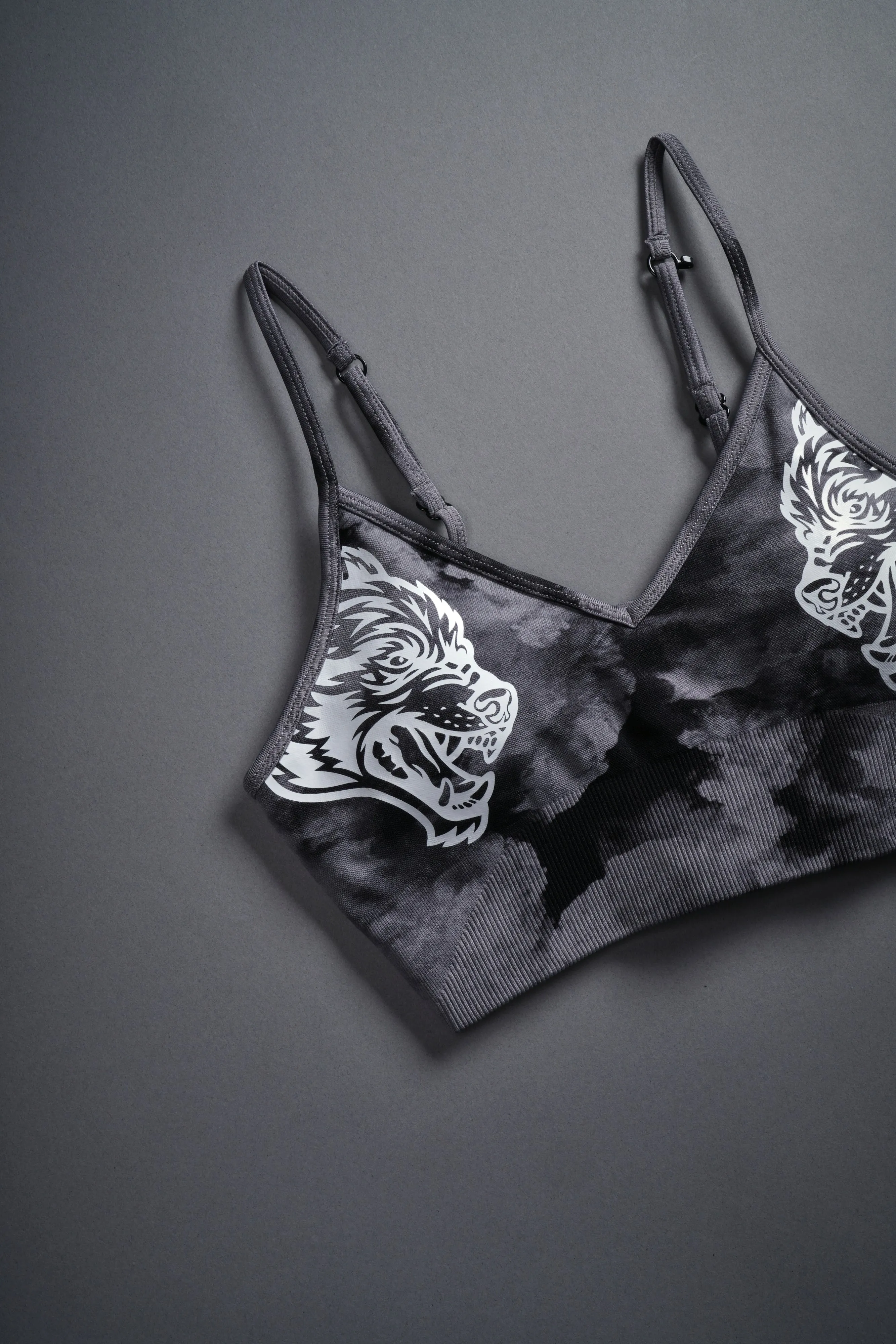 Dual Wolf Chopper "Everson Seamless" Sports Bra in Black Ghost Clouds