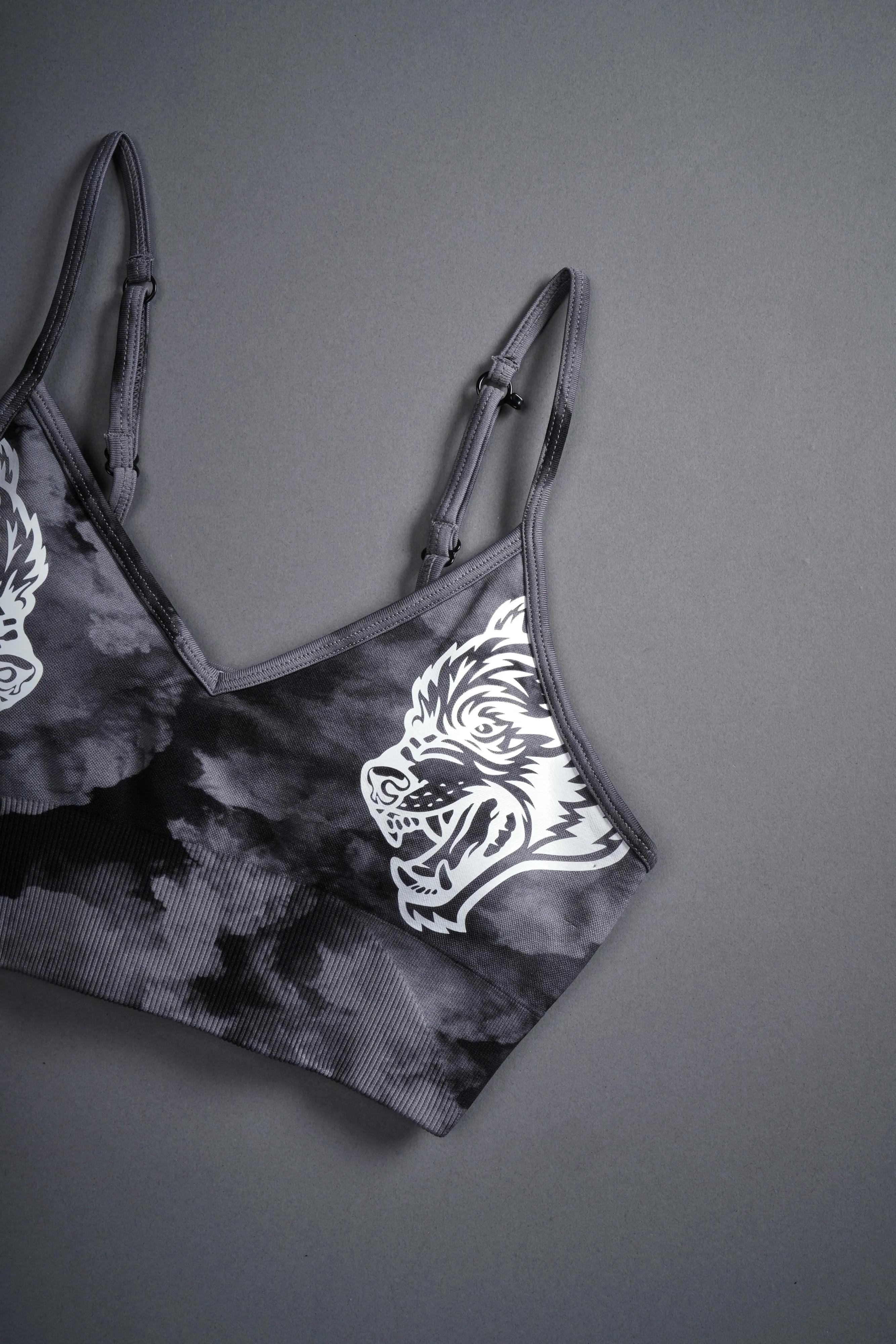 Dual Wolf Chopper "Everson Seamless" Sports Bra in Black Ghost Clouds