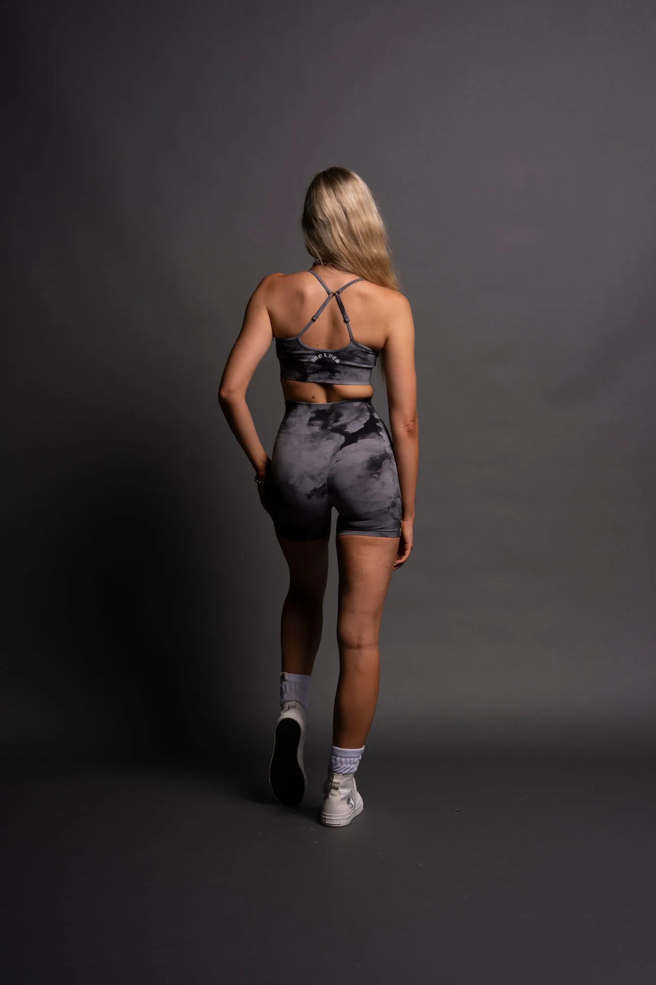 Dual Wolf Chopper "Everson Seamless" Sports Bra in Black Ghost Clouds