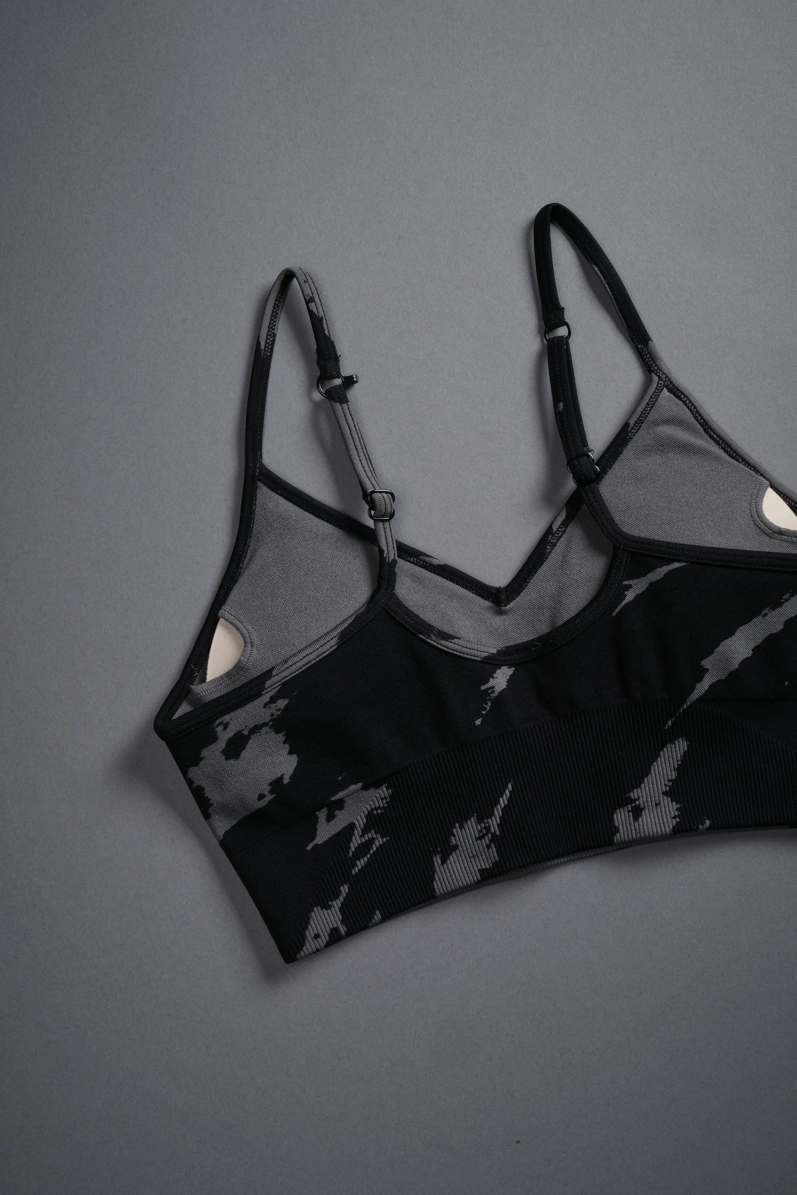 Dual Wolf "Everson Seamless" Sports Bra in Black Native Camo