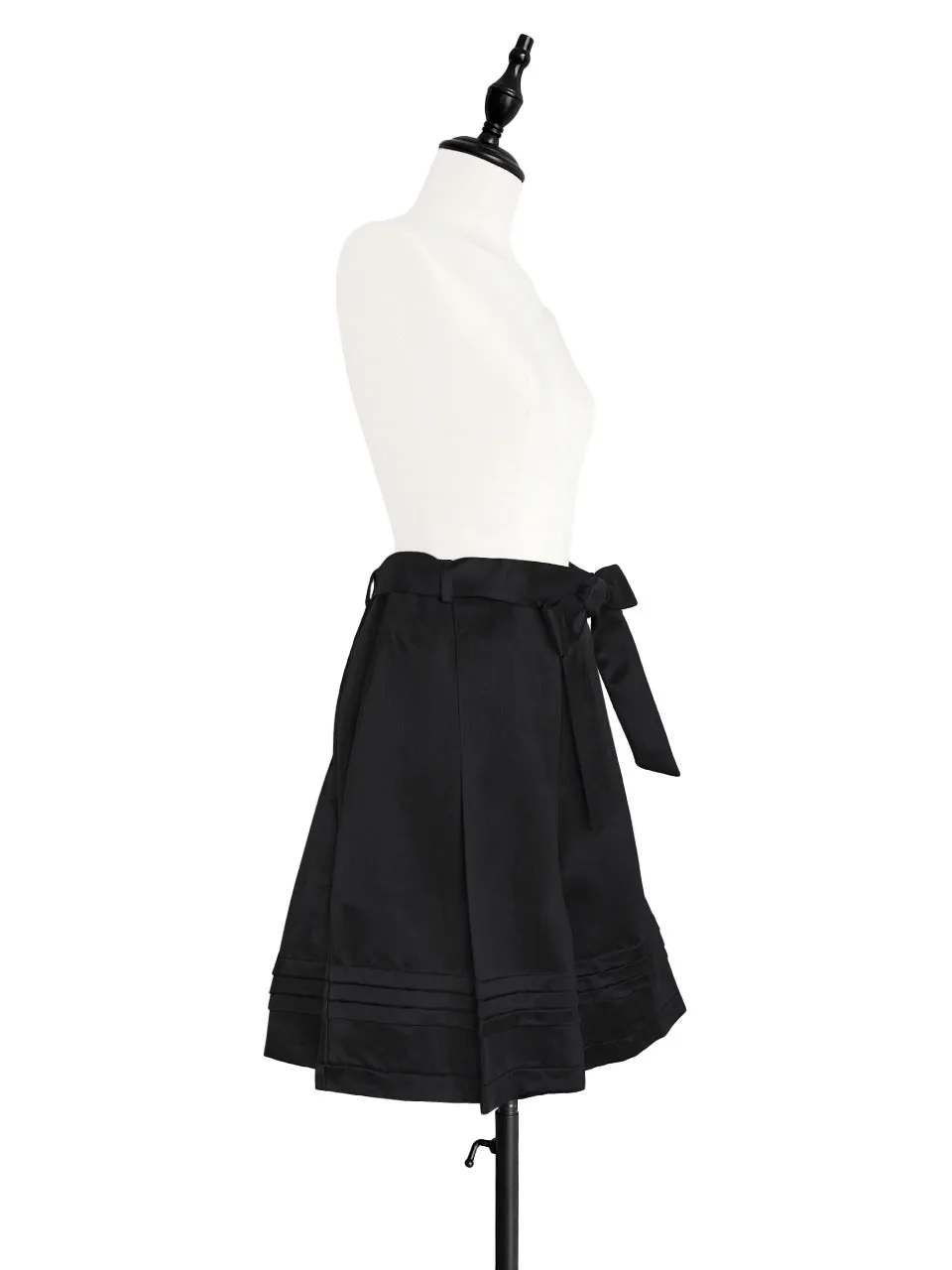 Last Chance! Lustrous Black Removable Bow Belt Tiered A-line Silky Skort