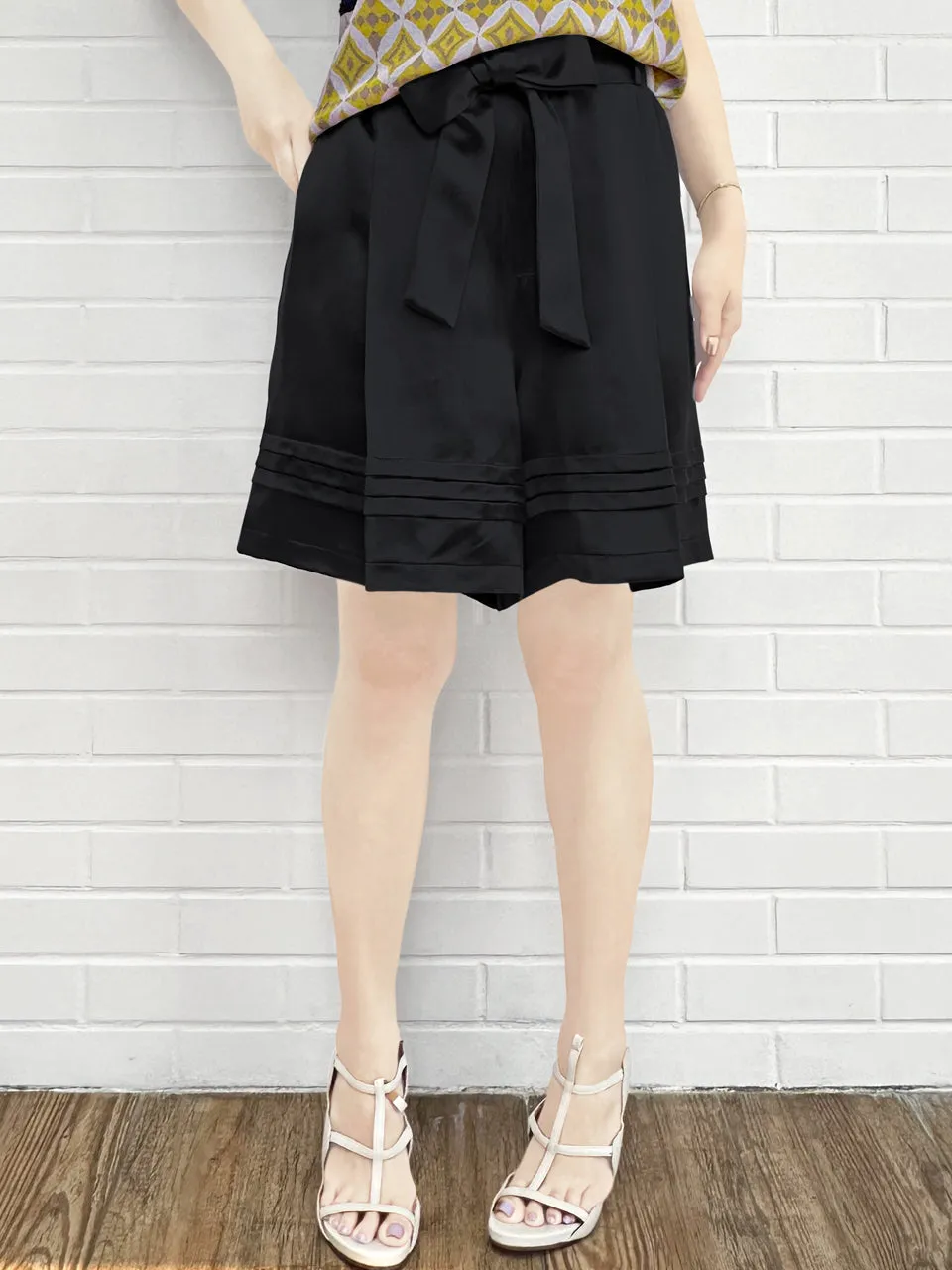 Last Chance! Lustrous Black Removable Bow Belt Tiered A-line Silky Skort