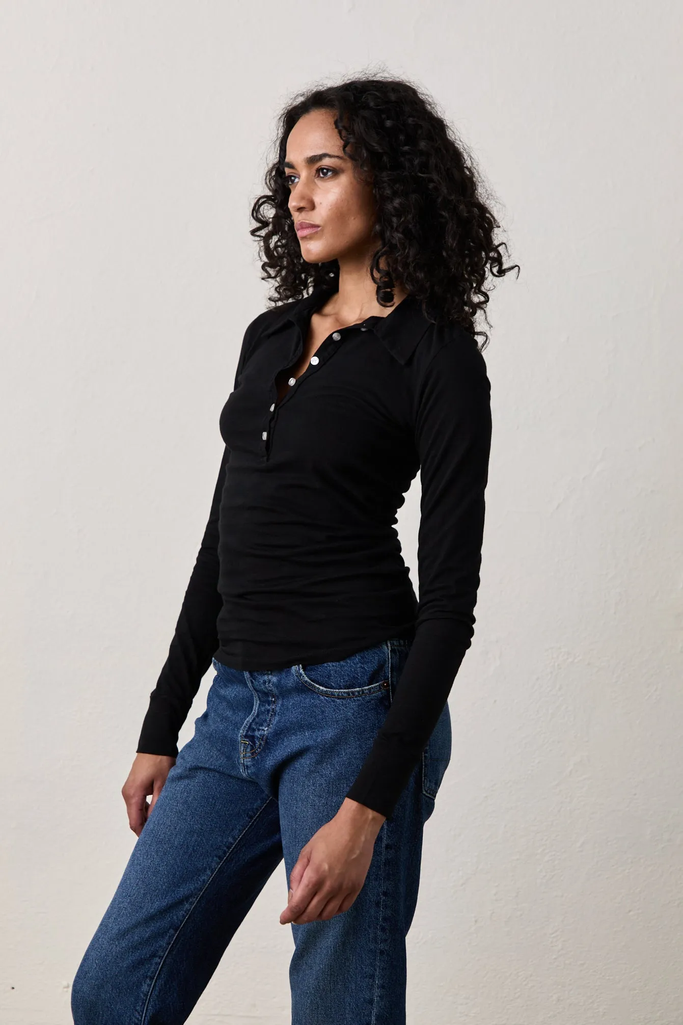 RORY COLLARED HENLEY / BLACK