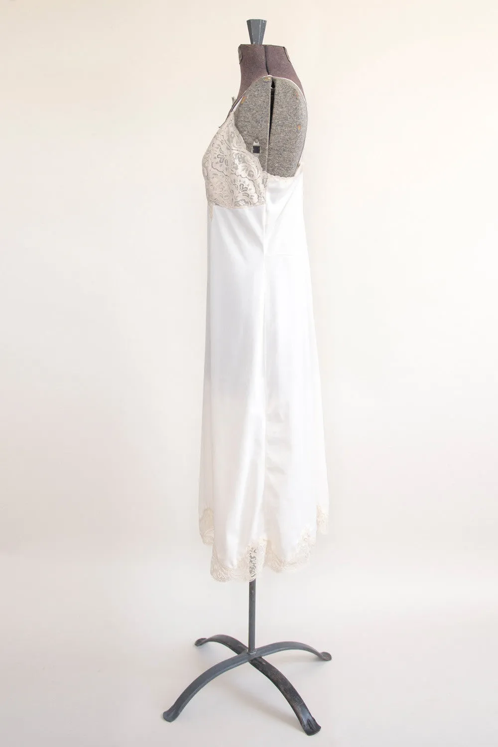 Vanilla   Lace Slip - Vintage Women’s Intimates